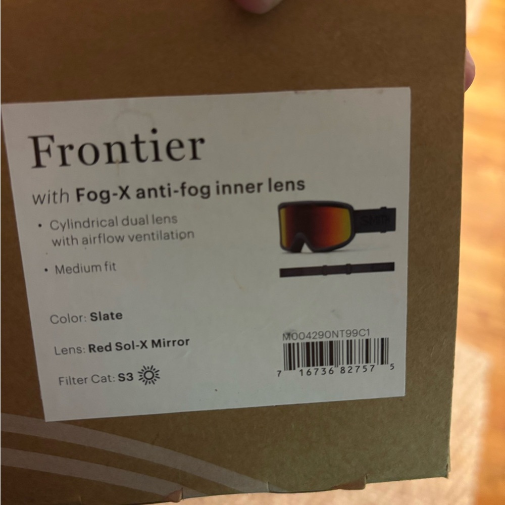 SMITH Ski Goggles with Gray Pouch